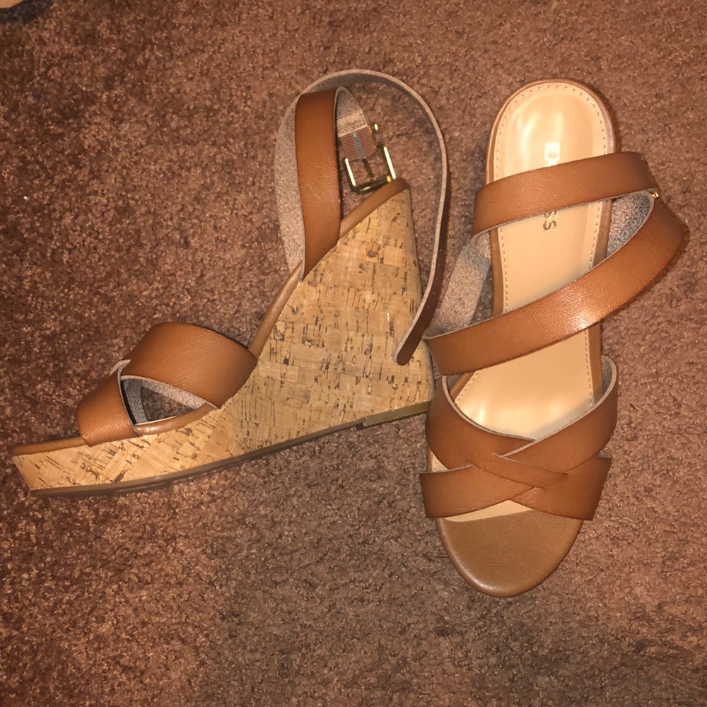 Express Wedges